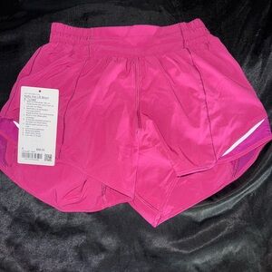 Lululemon RIPENED RASPBERRY Hotty hot shorts